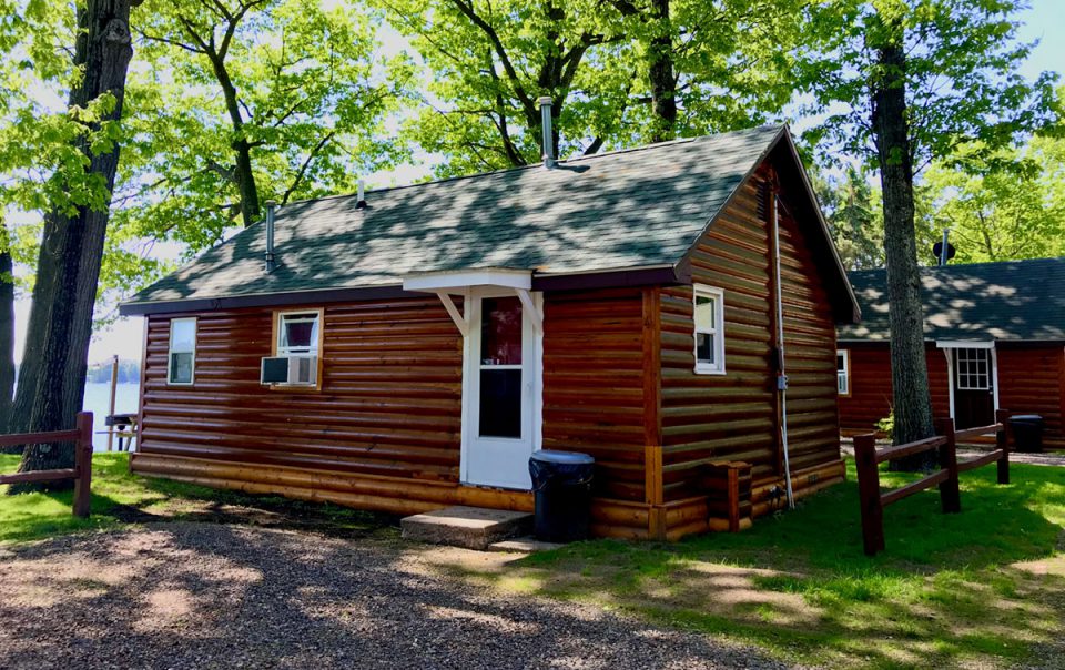 Cabin 4 at Chief Lake Lodge in Hayward, WI