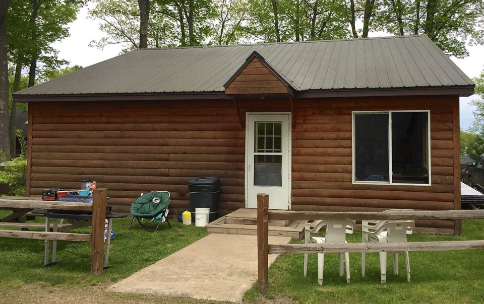 Cabin 8 at Chief Lake Lodge in Hayward, WI